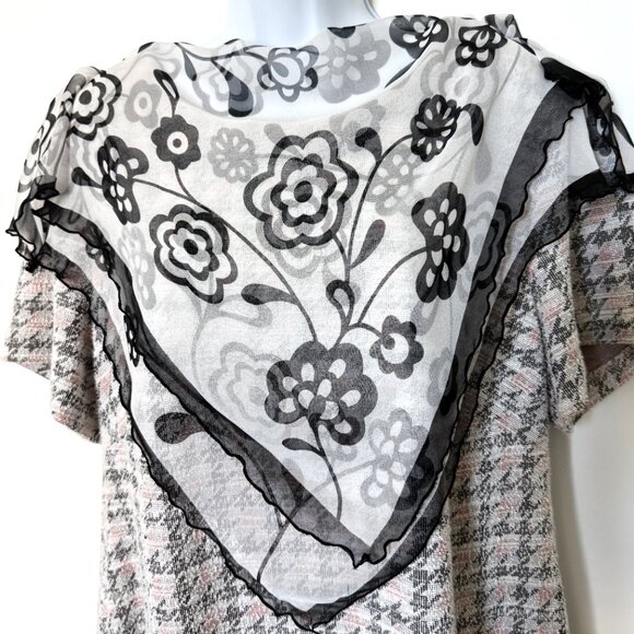 Lot of 2 Women's Scarves Silk/ Polyester White/Black Flower 27"  Polka Dot 19" - Picture 6 of 9